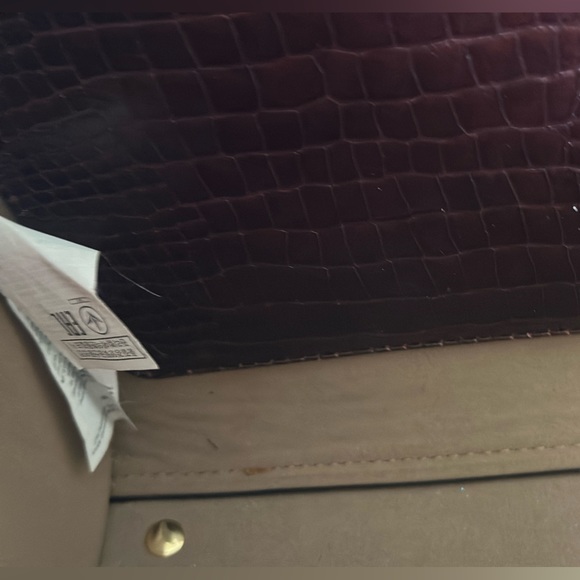 Banana Republic Leather embossed croc and suede bag burgundy - Picture 7 of 7